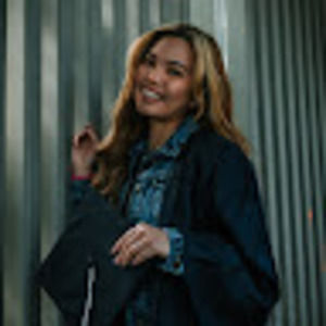 Meet your Posher, Alyssa anne